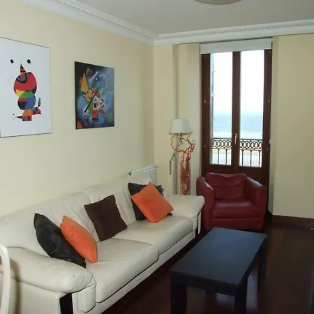 Vivienda En Frente Al Mar *