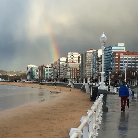 Vivienda En Frente Al Mar * 希洪