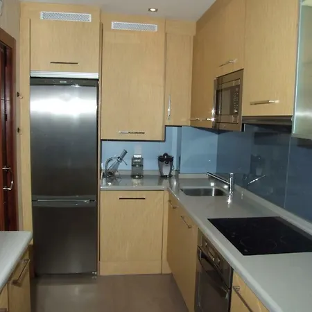 Vivienda En Frente Al Mar גיחון